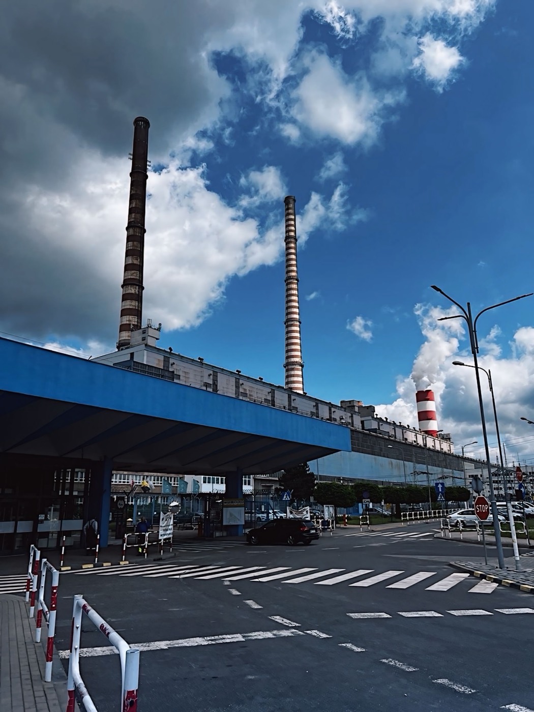 Zespół Wéldbeat podczas montażu instalacji rurowej